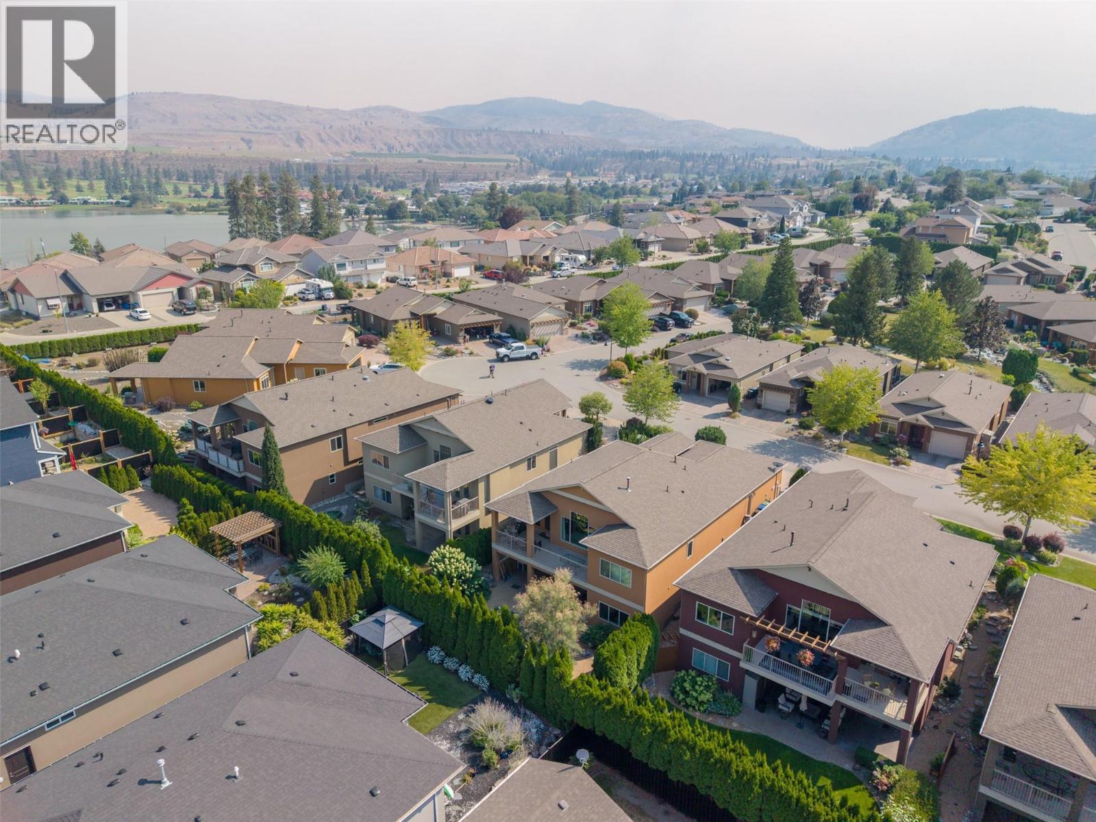 6833 Meadows Drive Unit# 8, Oliver
