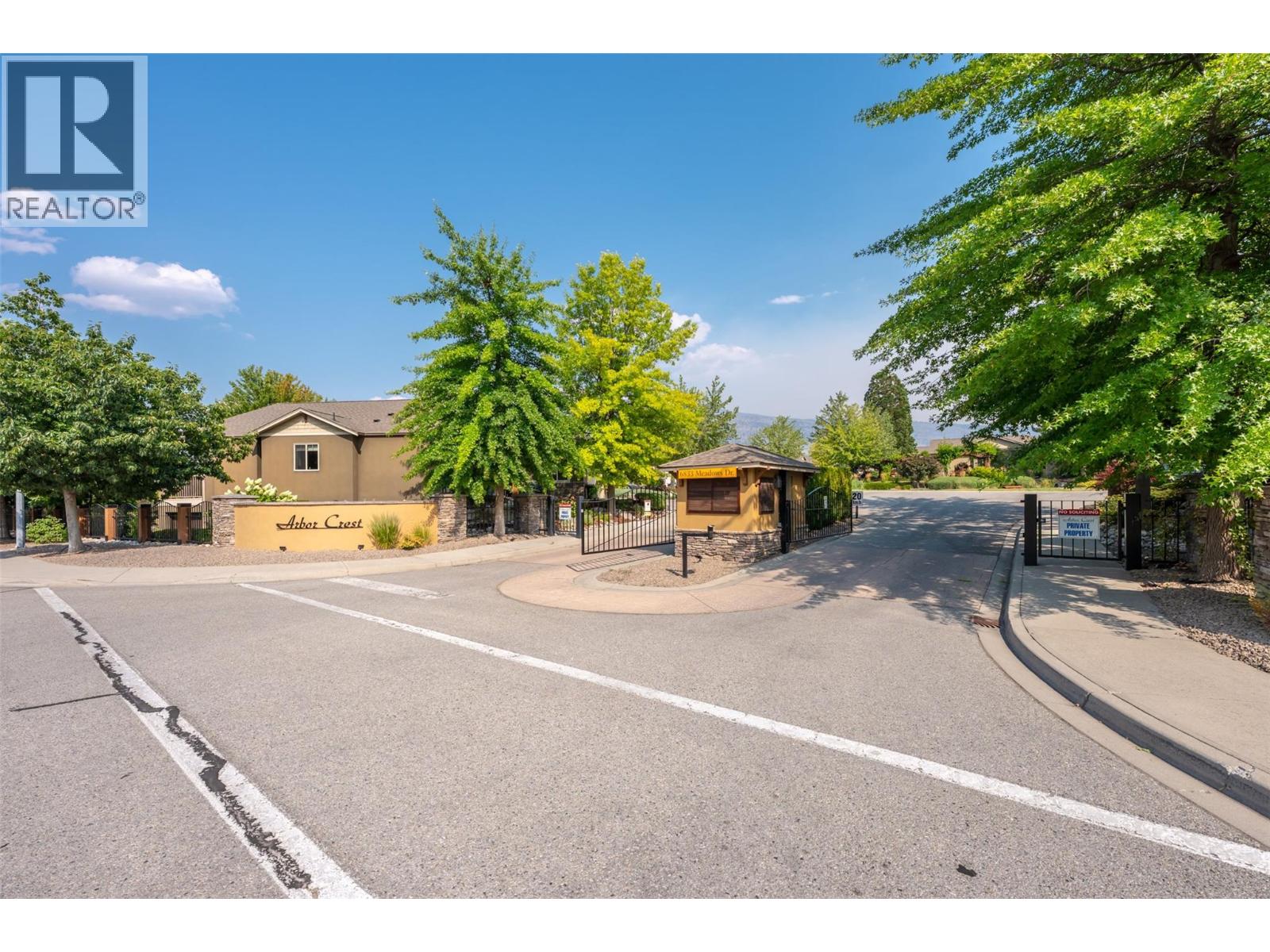 6833 Meadows Drive Unit# 8, Oliver