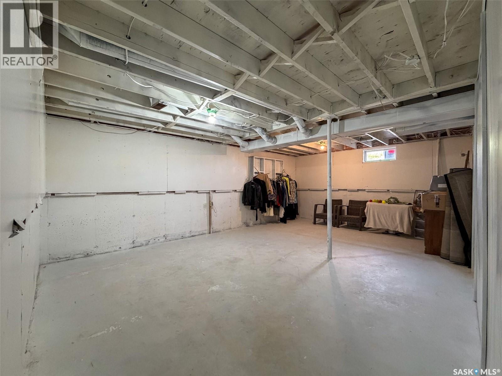 129 Ash AVENUE N - Image 25