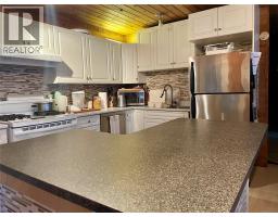 Dining room - 31 Lime Cliffs Beach, Sicamous, BC V0E2V0 Photo 9