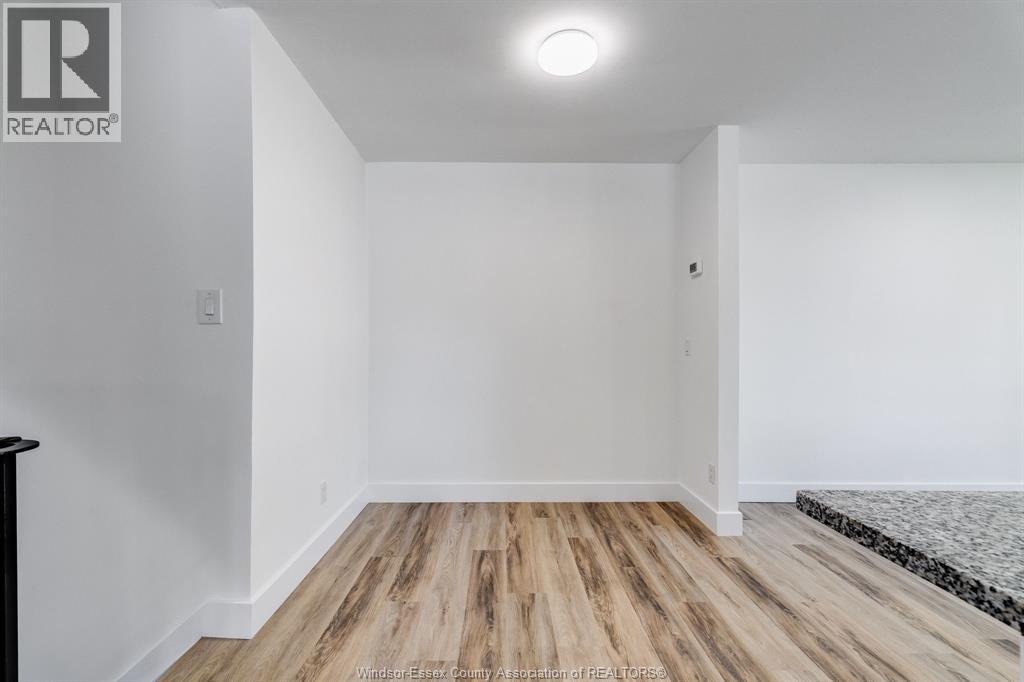 6 MARLENE CRESCENT - Image 3