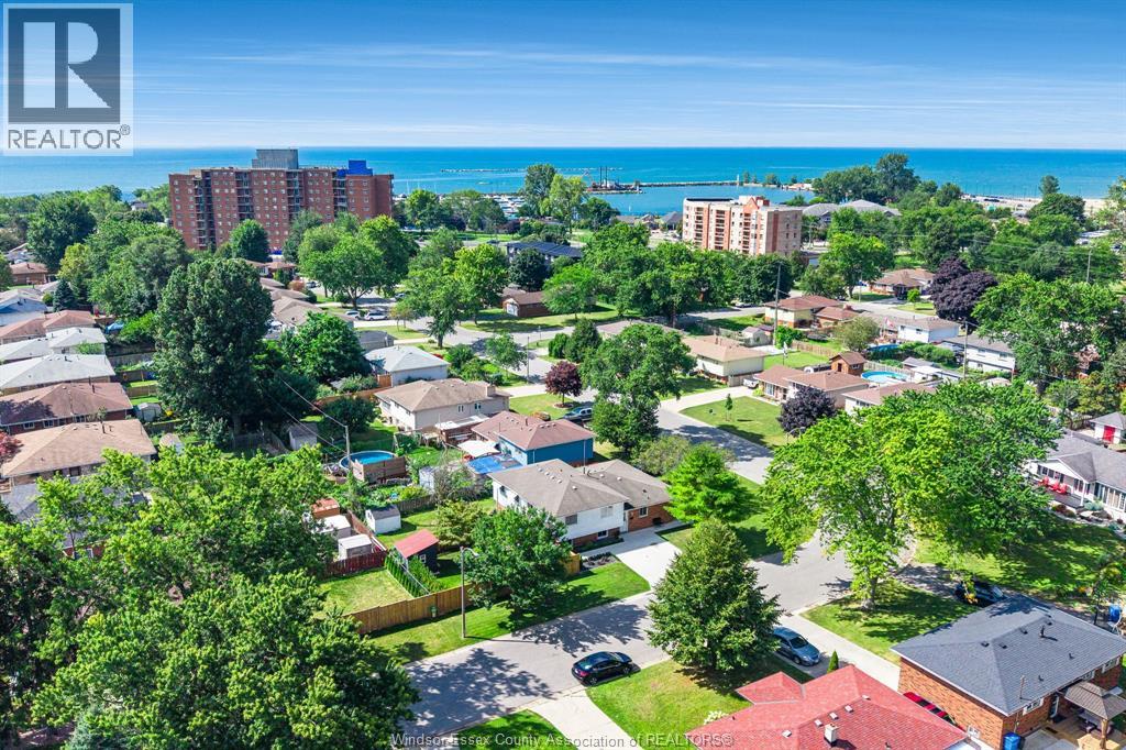 6 MARLENE CRESCENT - 38