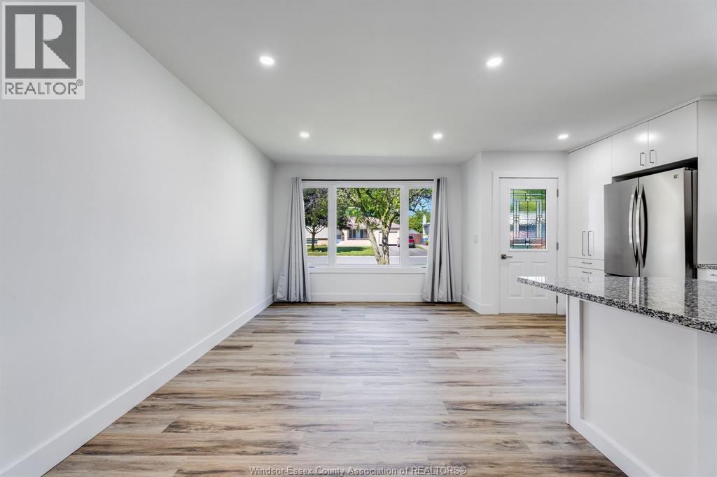 6 MARLENE CRESCENT - 4