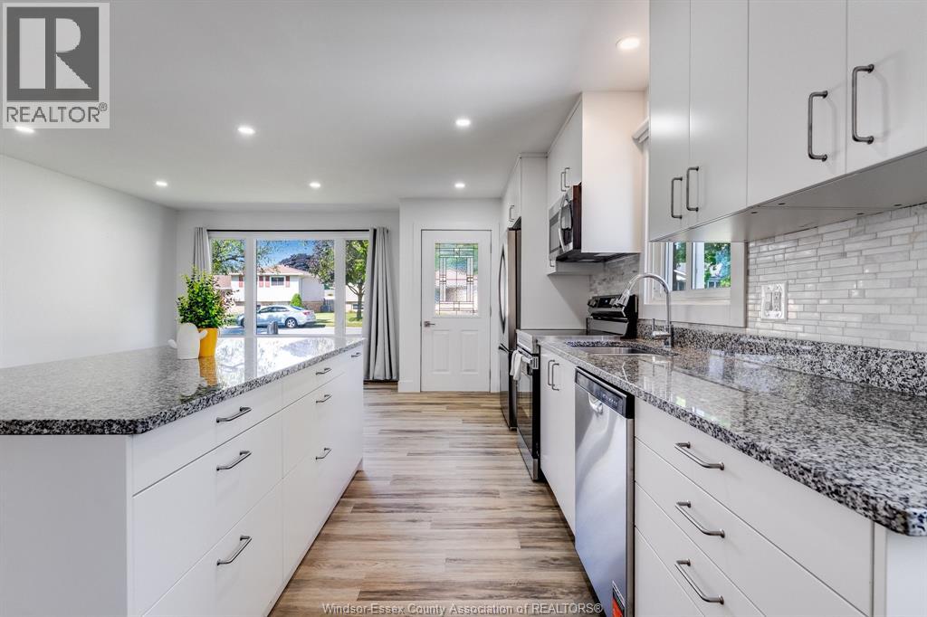 6 MARLENE CRESCENT - 5