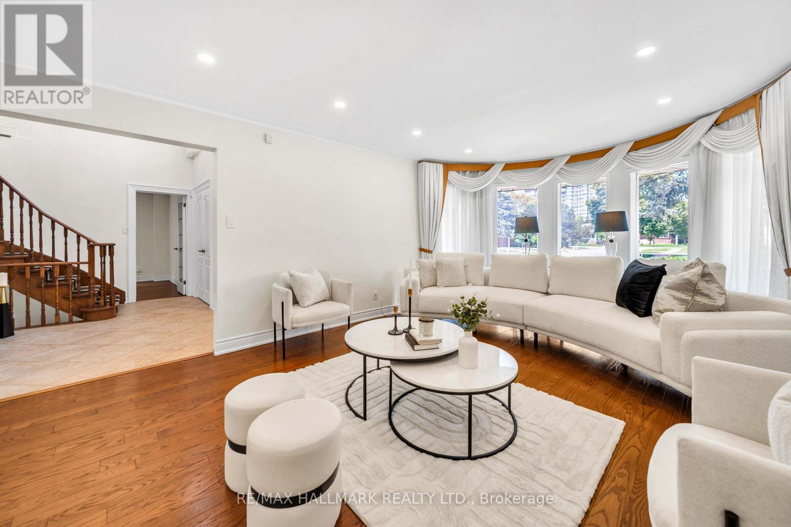 17 TWIN CIRCLE COURT - Image 4