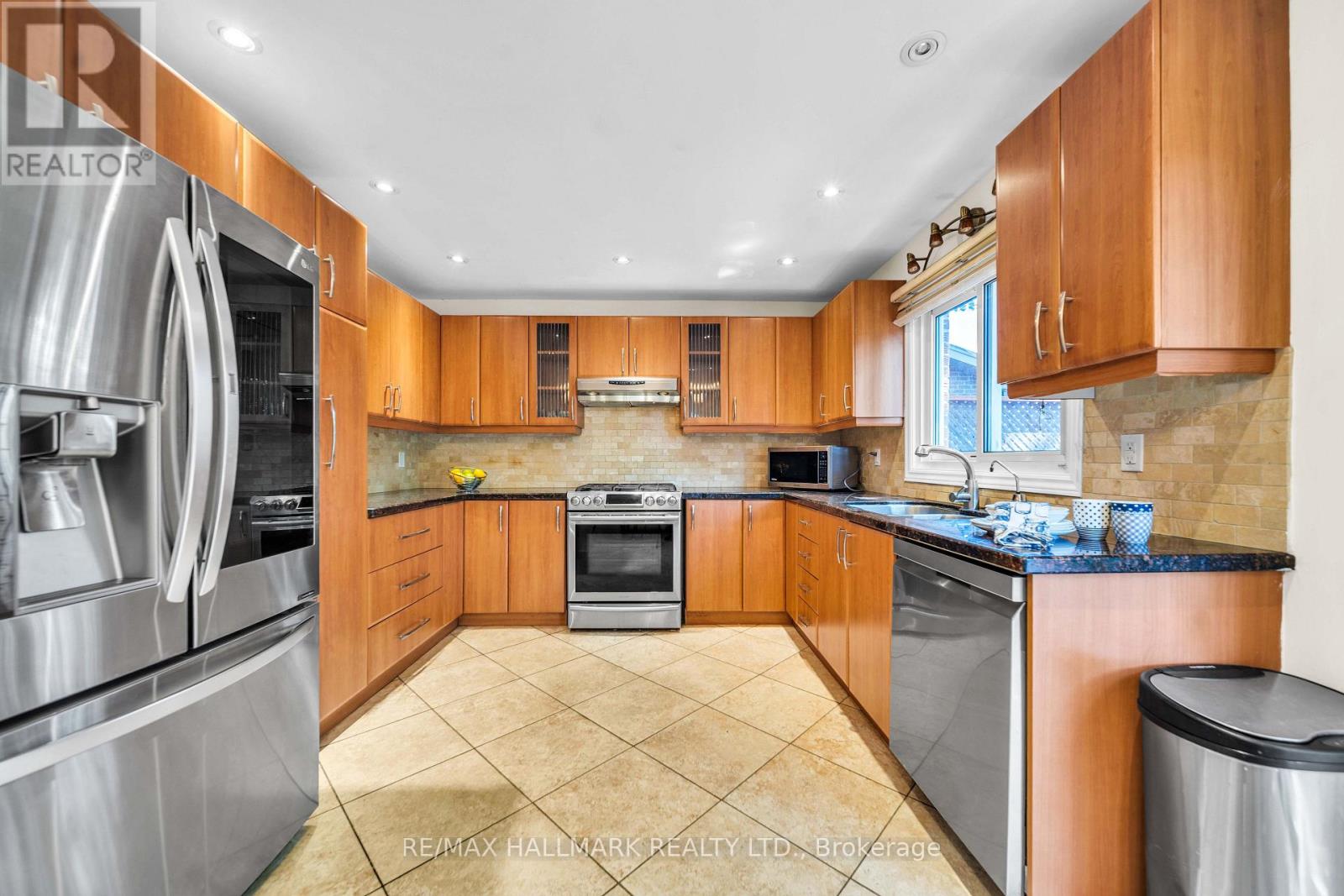 17 TWIN CIRCLE COURT - Image 9