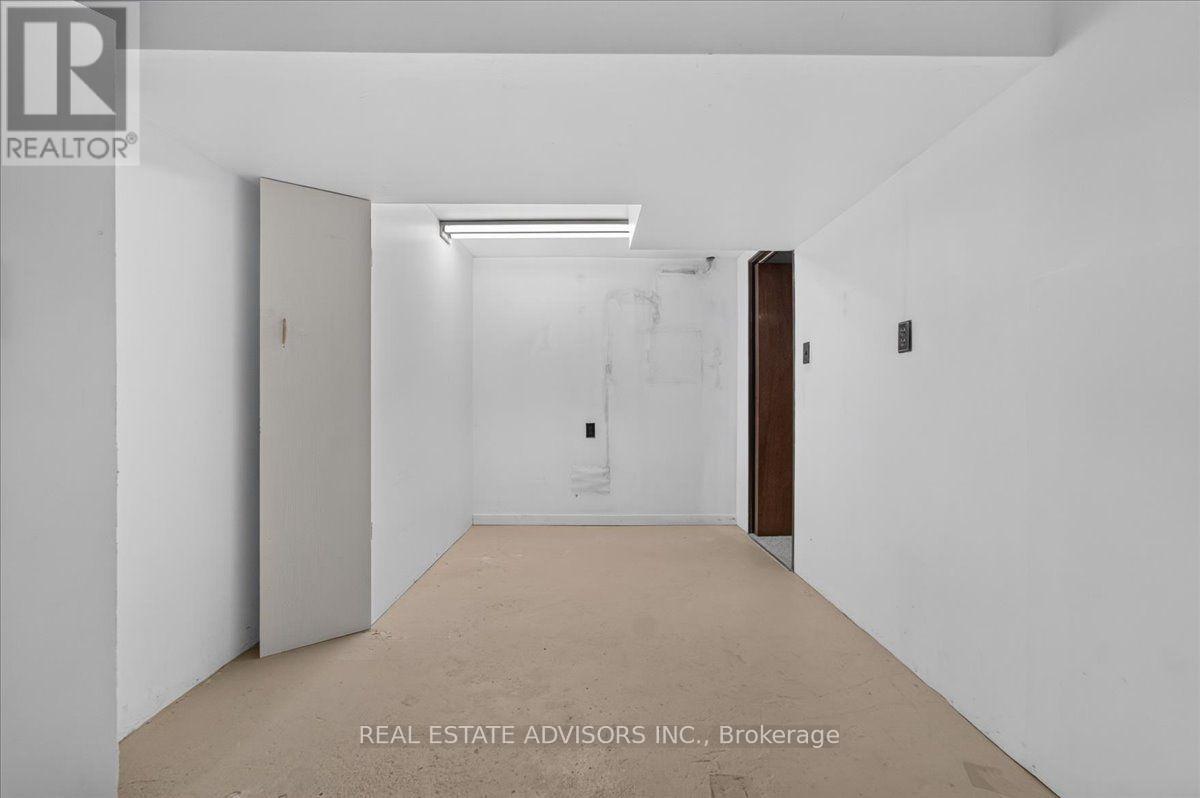 233 EAST STREET - Image 26
