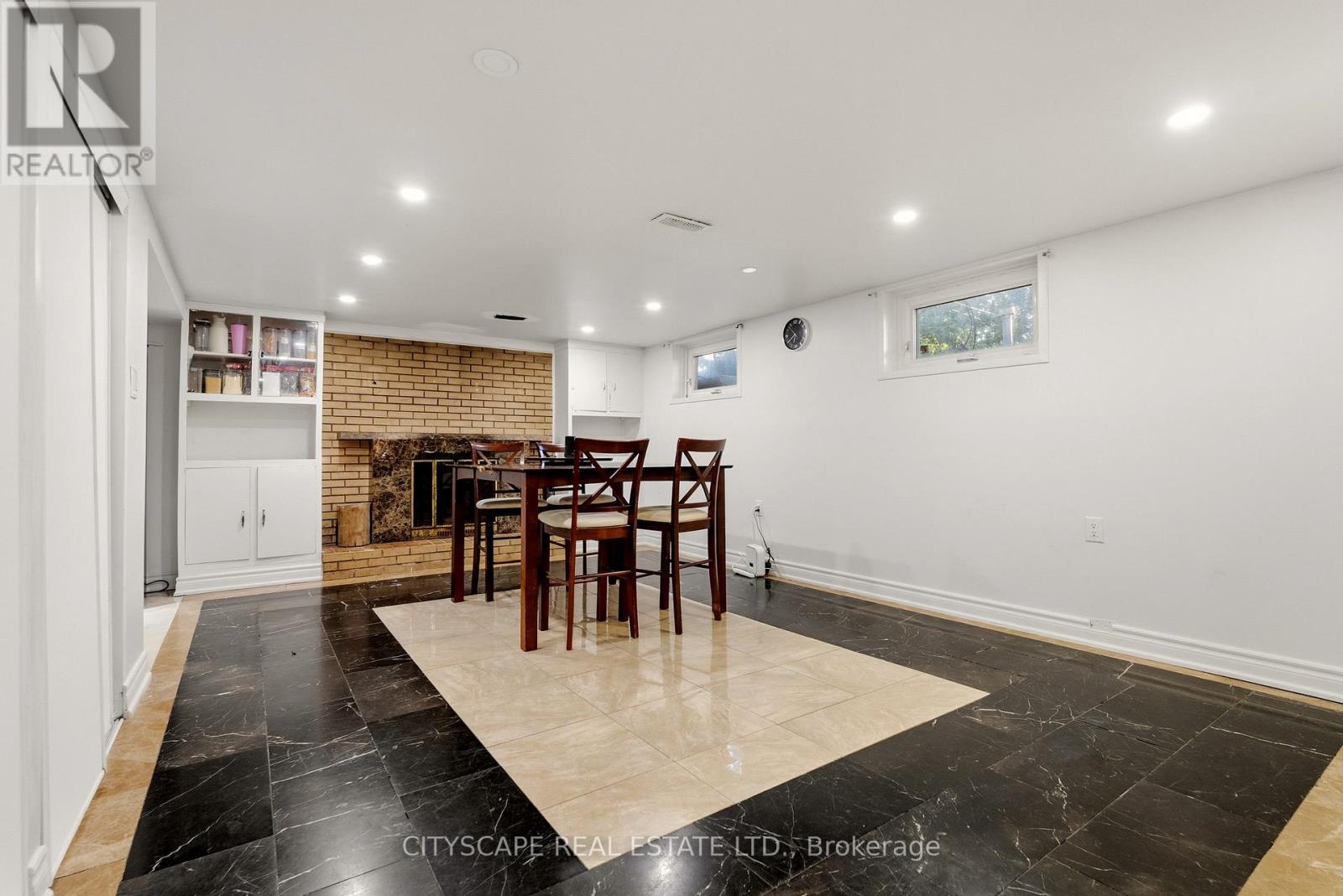 12 VANDERBRENT CRESCENT - Image 23