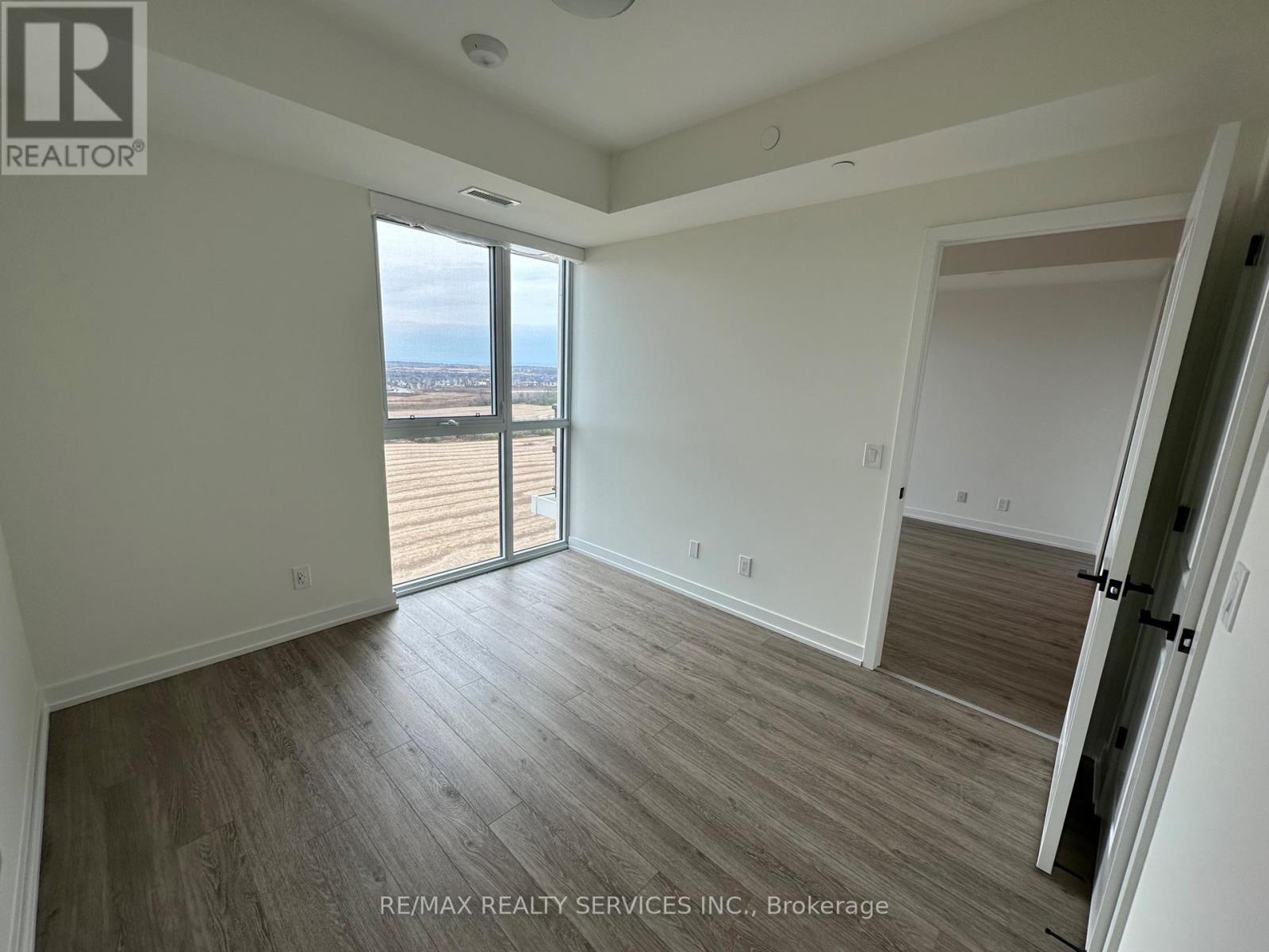 #1304 345 WHEAT BOOM DRIVE - Image 8