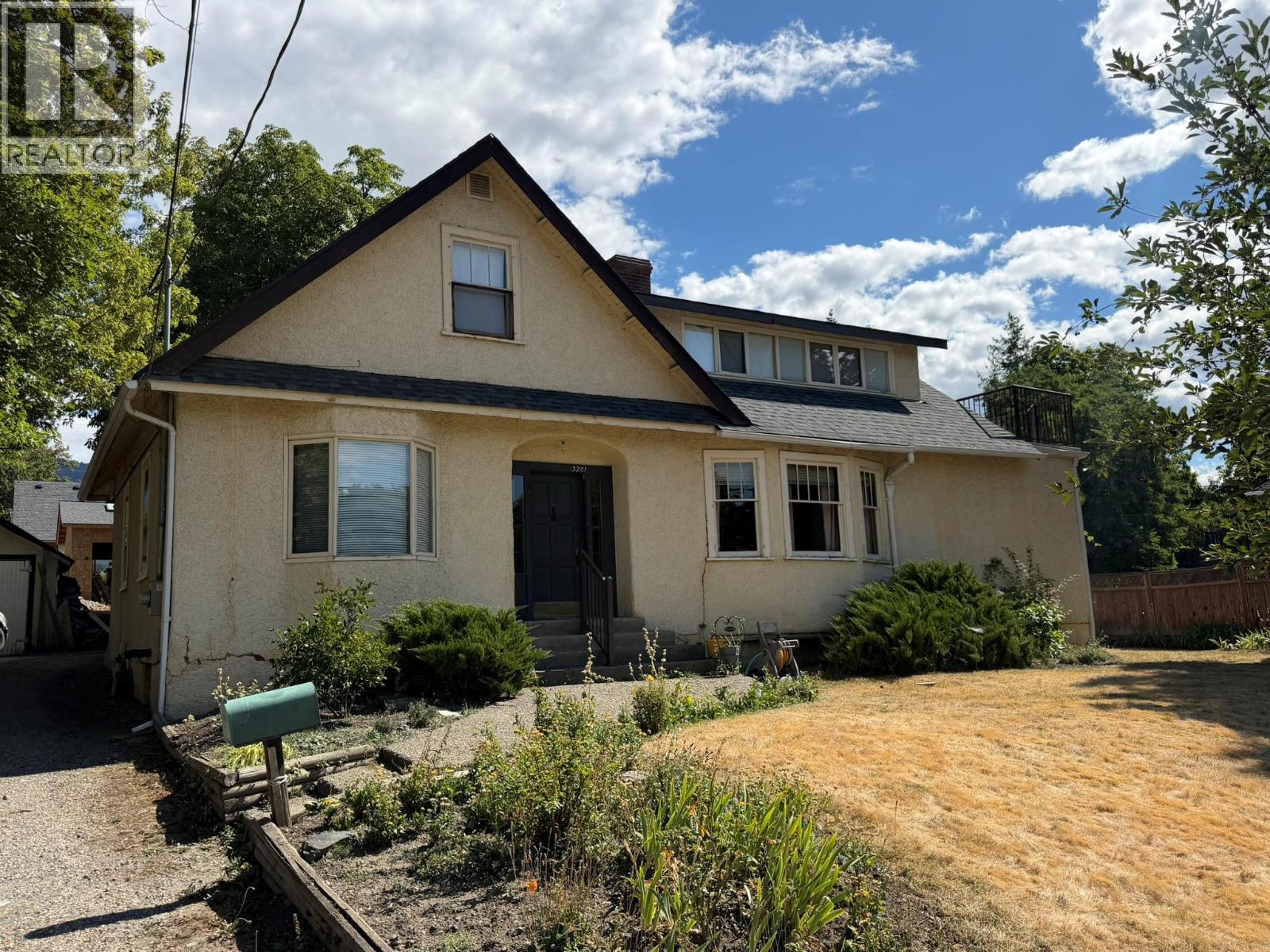 3201 19 Street, Vernon