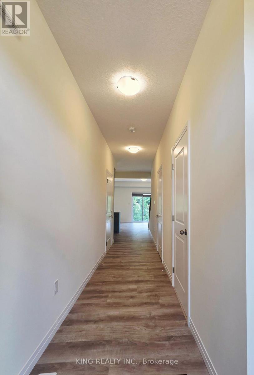 6929 Heathwoods Avenue, London South (South V), Ontario, N6P0M1, London South (South V), Ontario — photo 3 of 5