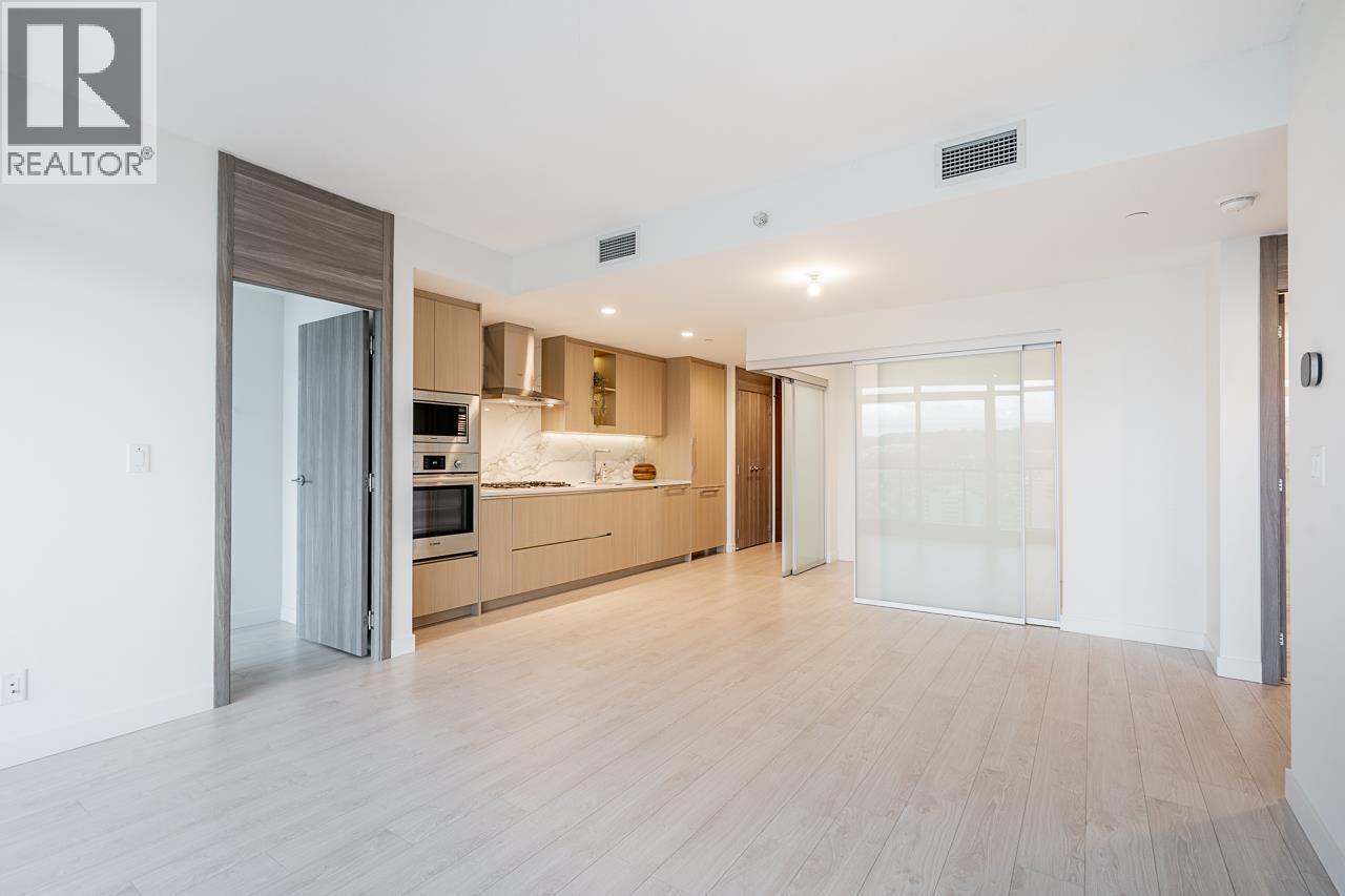 2208 4890 LOUGHEED HIGHWAY, Burnaby