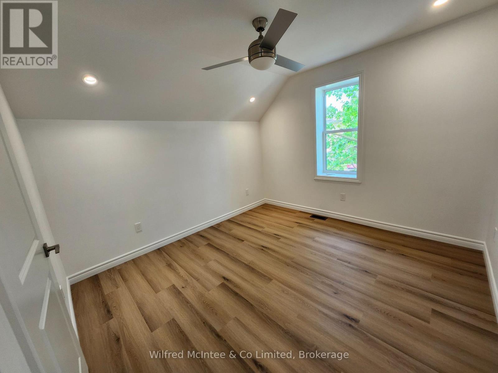 471 9TH STREET - Image 13