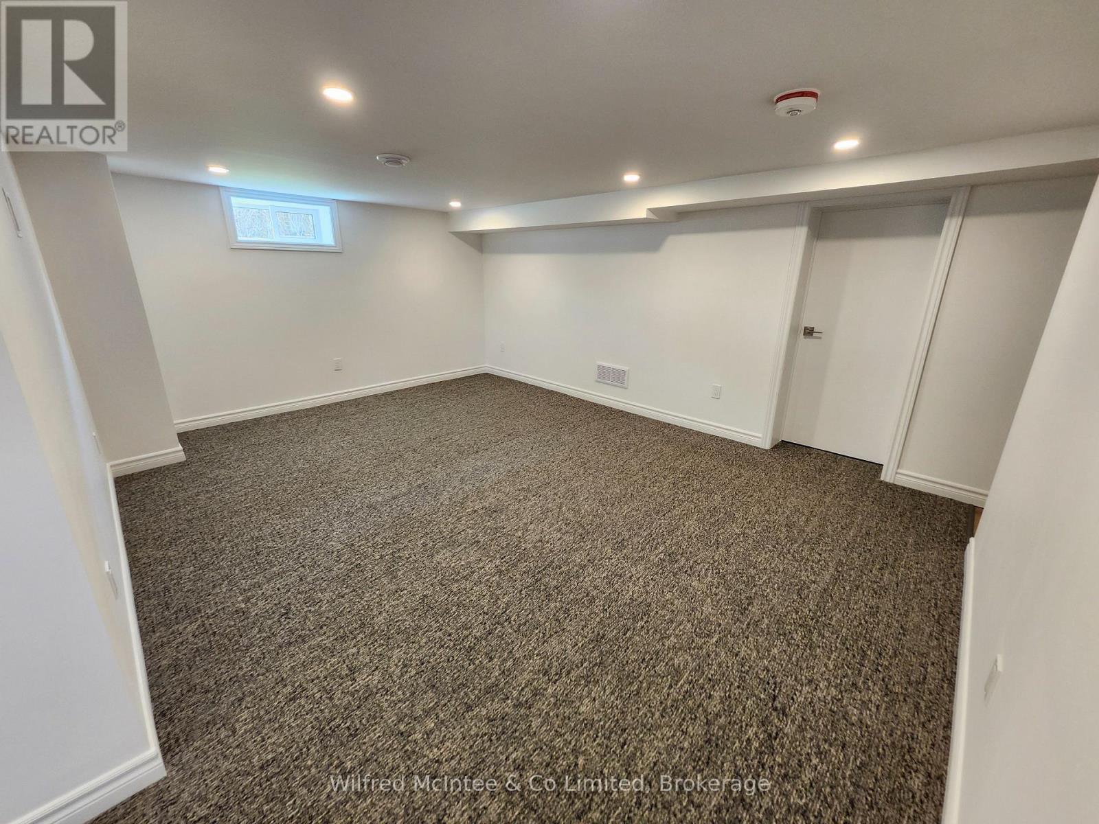 471 9TH STREET - Image 19