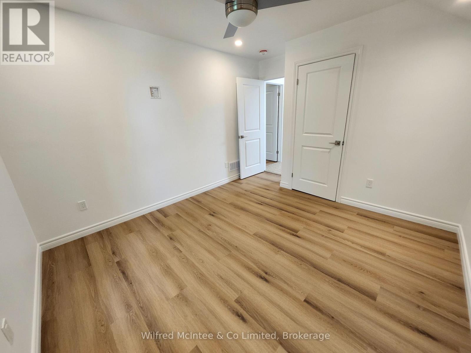 471 9TH STREET - Image 25