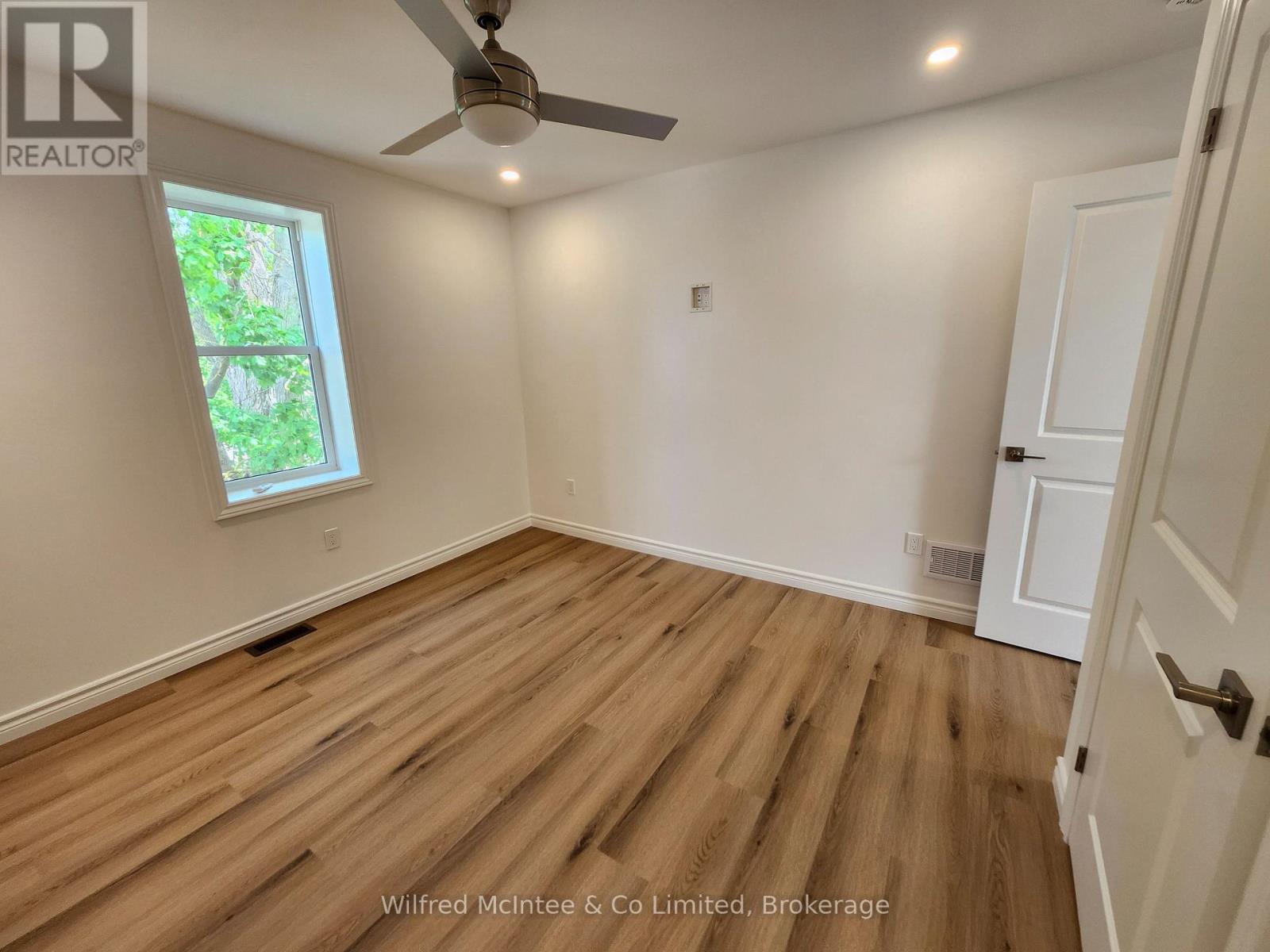 471 9TH STREET - Image 26
