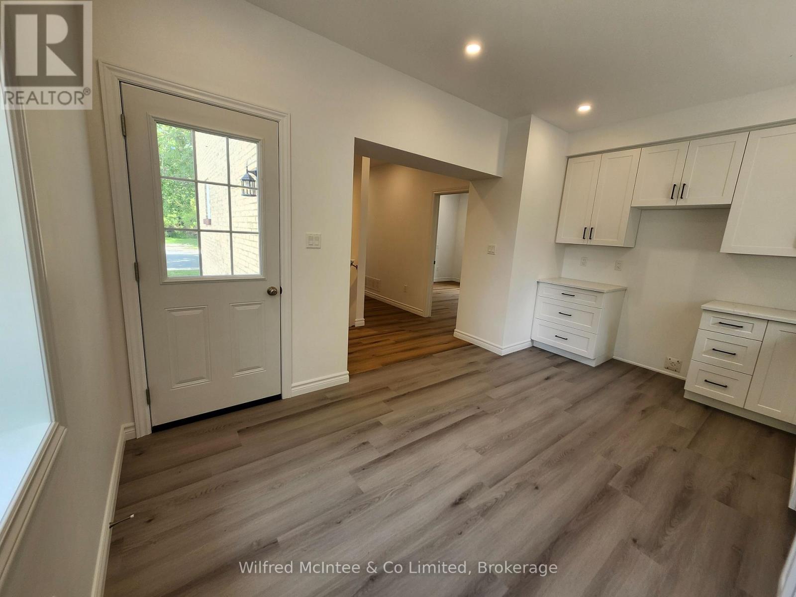 471 9TH STREET - Image 32