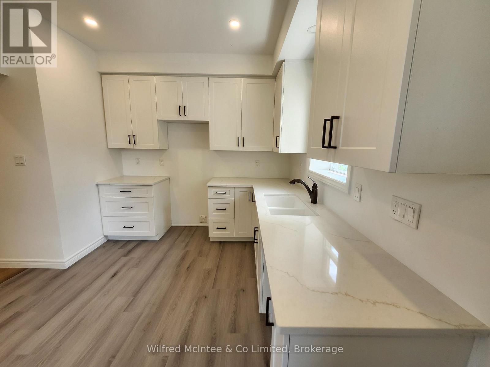 471 9TH STREET - Image 33