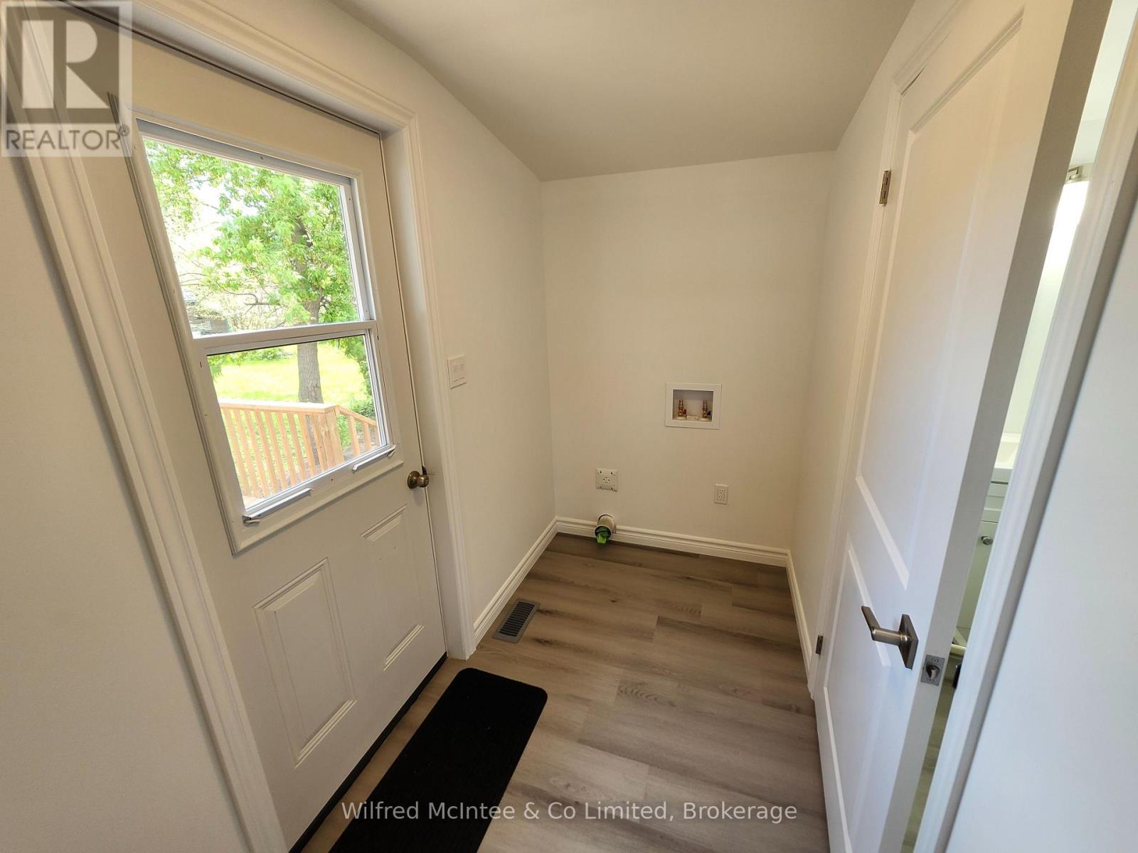 471 9TH STREET - Image 8