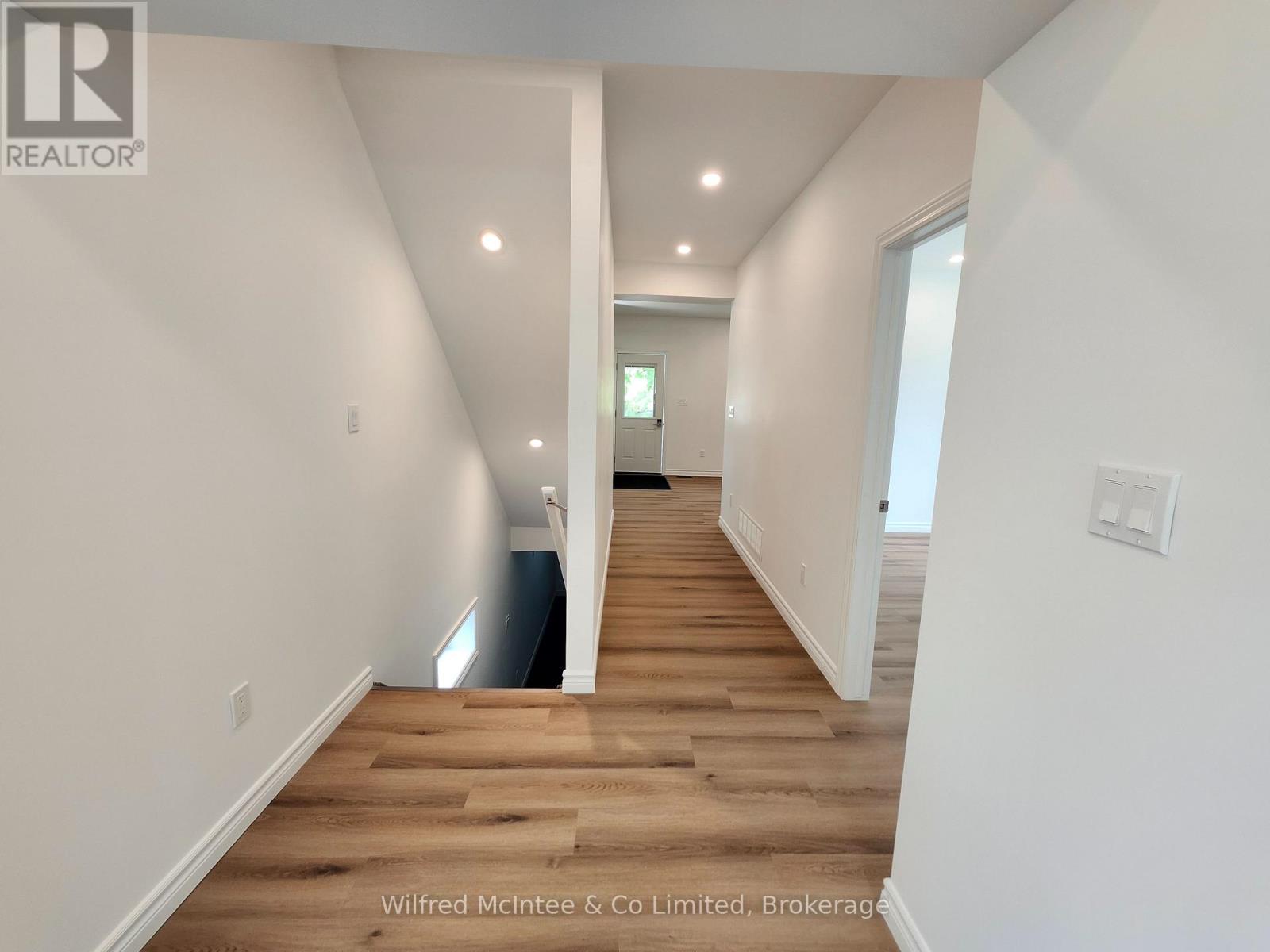 471 9TH STREET - Image 9