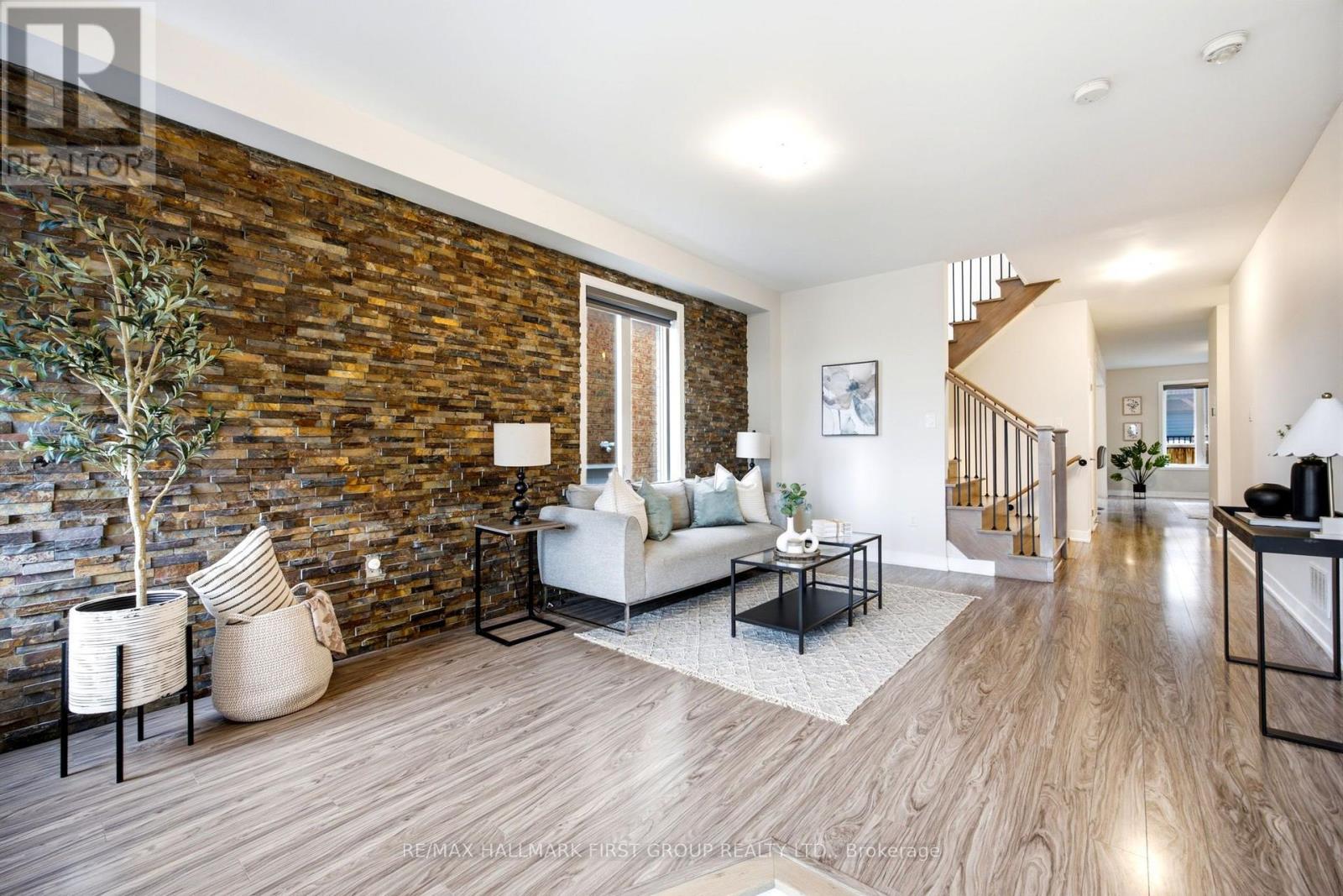 142 VANIER STREET - Image 3