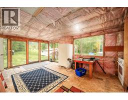 400 Dyer Rd, Sayward, BC V0P1R0 Photo 18