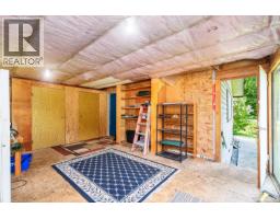 400 Dyer Rd, Sayward, BC V0P1R0 Photo 19