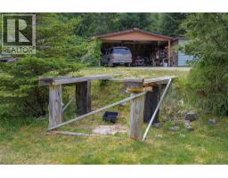 400 Dyer Rd, Sayward, BC V0P1R0 Photo 31