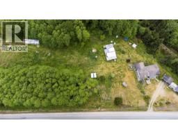 400 Dyer Rd, Sayward, BC V0P1R0 Photo 36