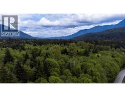 400 Dyer Rd, Sayward, BC V0P1R0 Photo 42