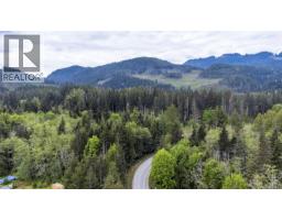 400 Dyer Rd, Sayward, BC V0P1R0 Photo 45