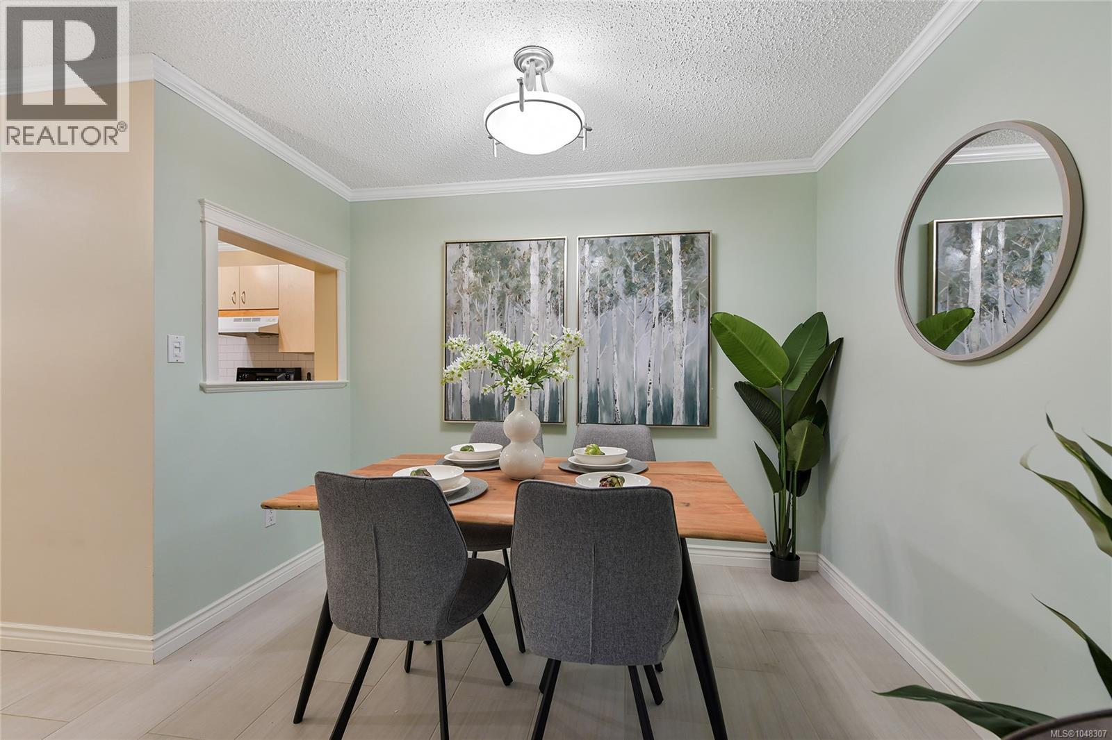 106 1342 Hillside Avenue, Victoria