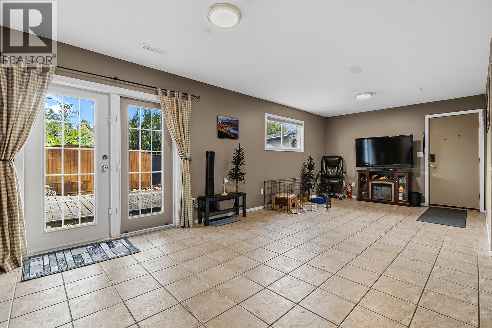 1050 Pinecrest Lane - 26