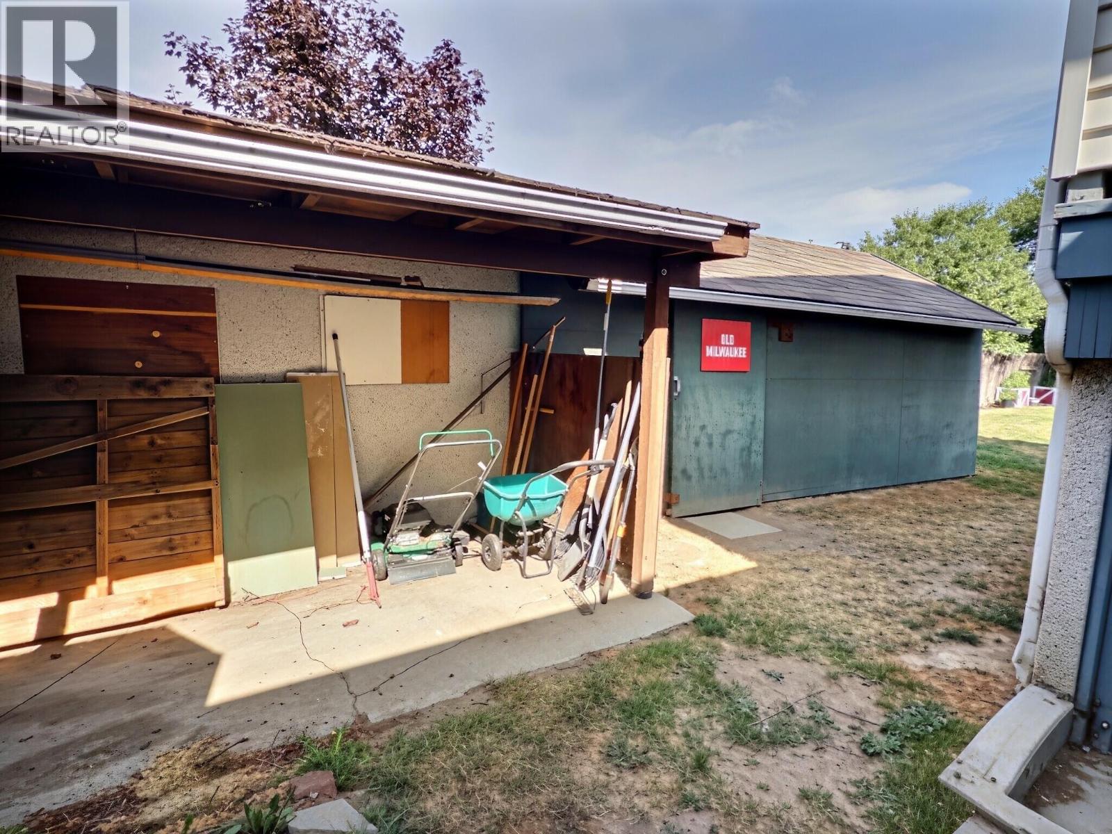 1570 HAPPYVALE Place - 40