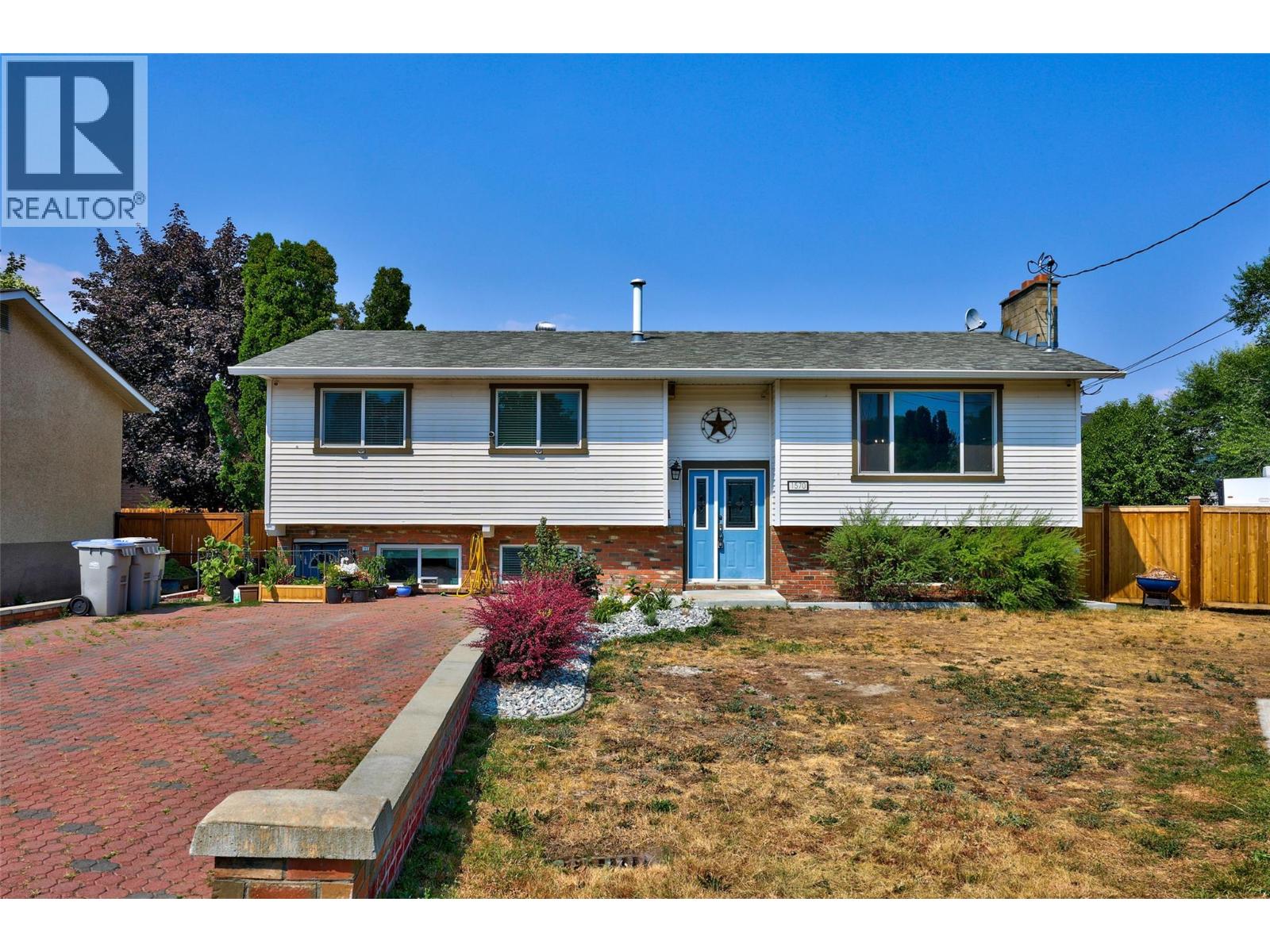 1570 HAPPYVALE Place - Image 10