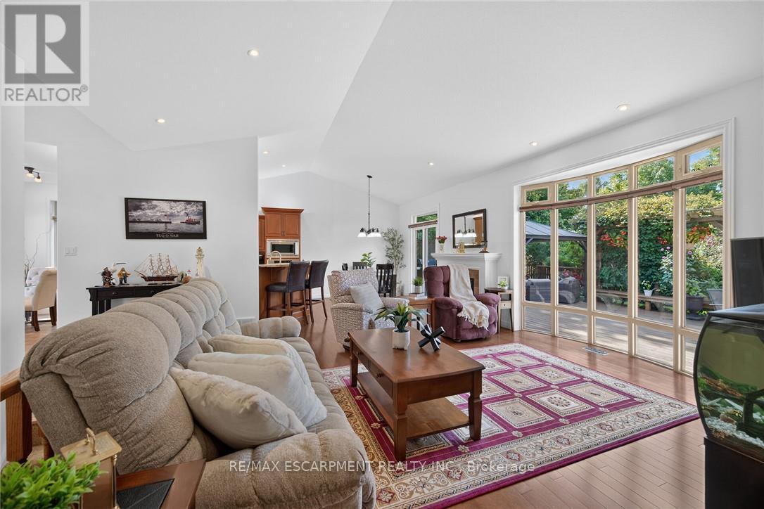 36 COASTAL COURT - Image 6