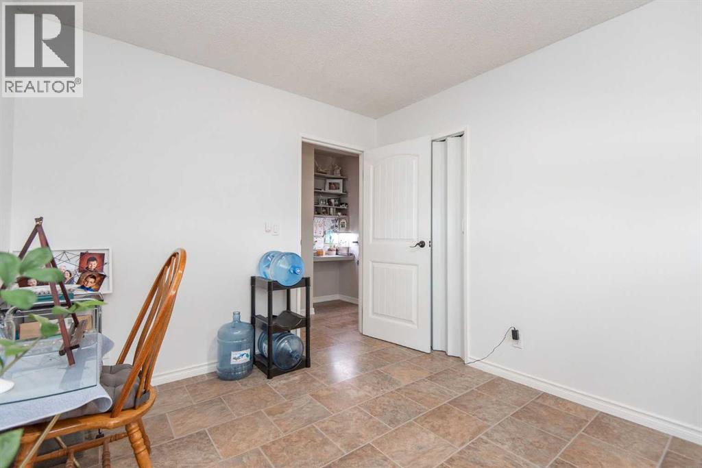 4606 51 Avenue - Image 21