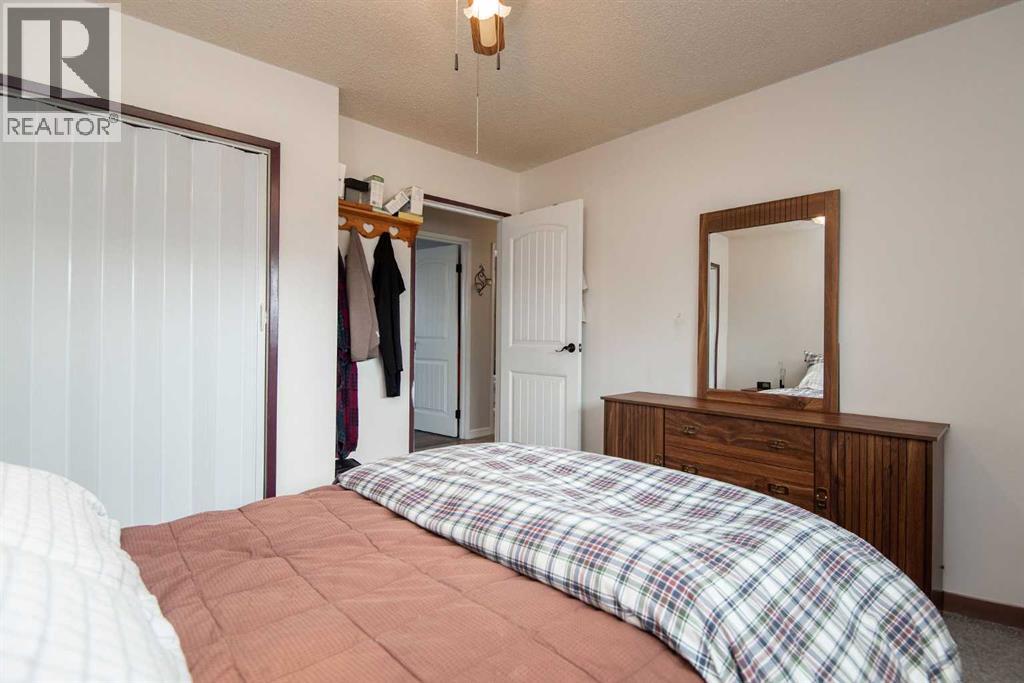 4606 51 Avenue - Image 19