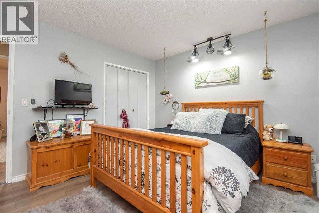 4606 51 Avenue - Image 14