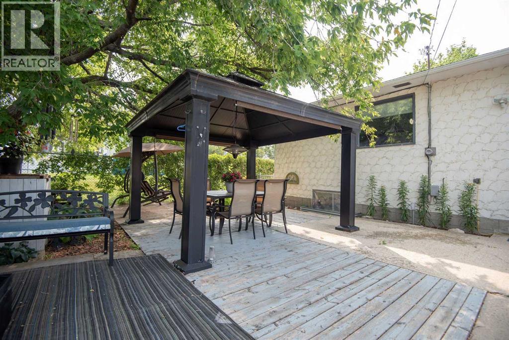 4606 51 Avenue - Image 40