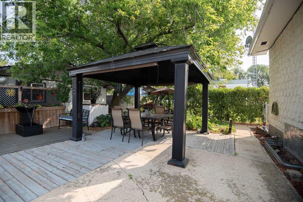 4606 51 Avenue - Image 34