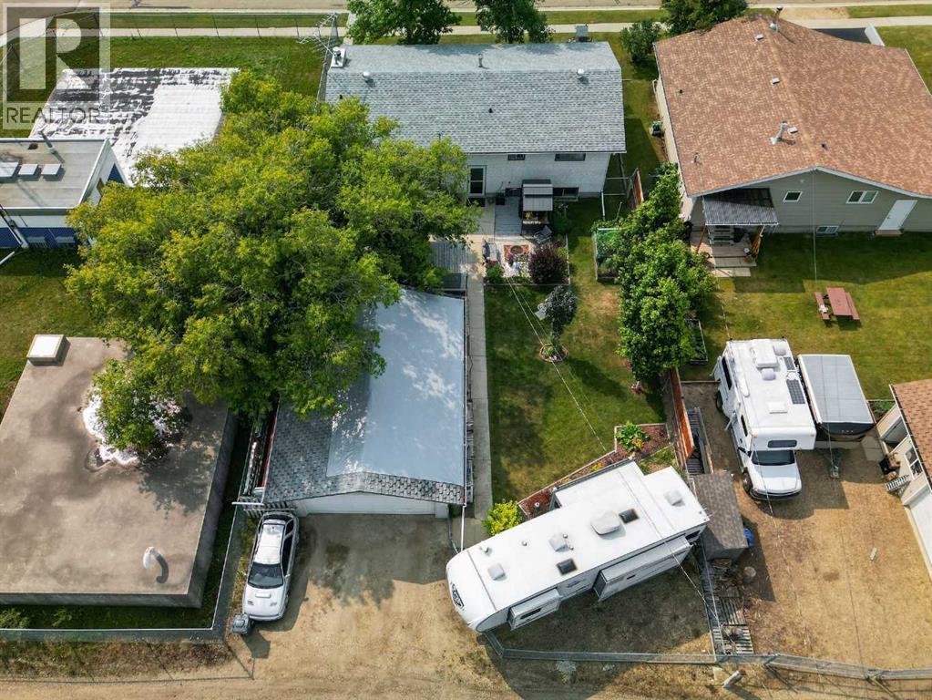 4606 51 Avenue - 49