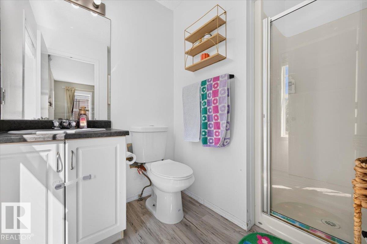1217 76 Street SW - 36