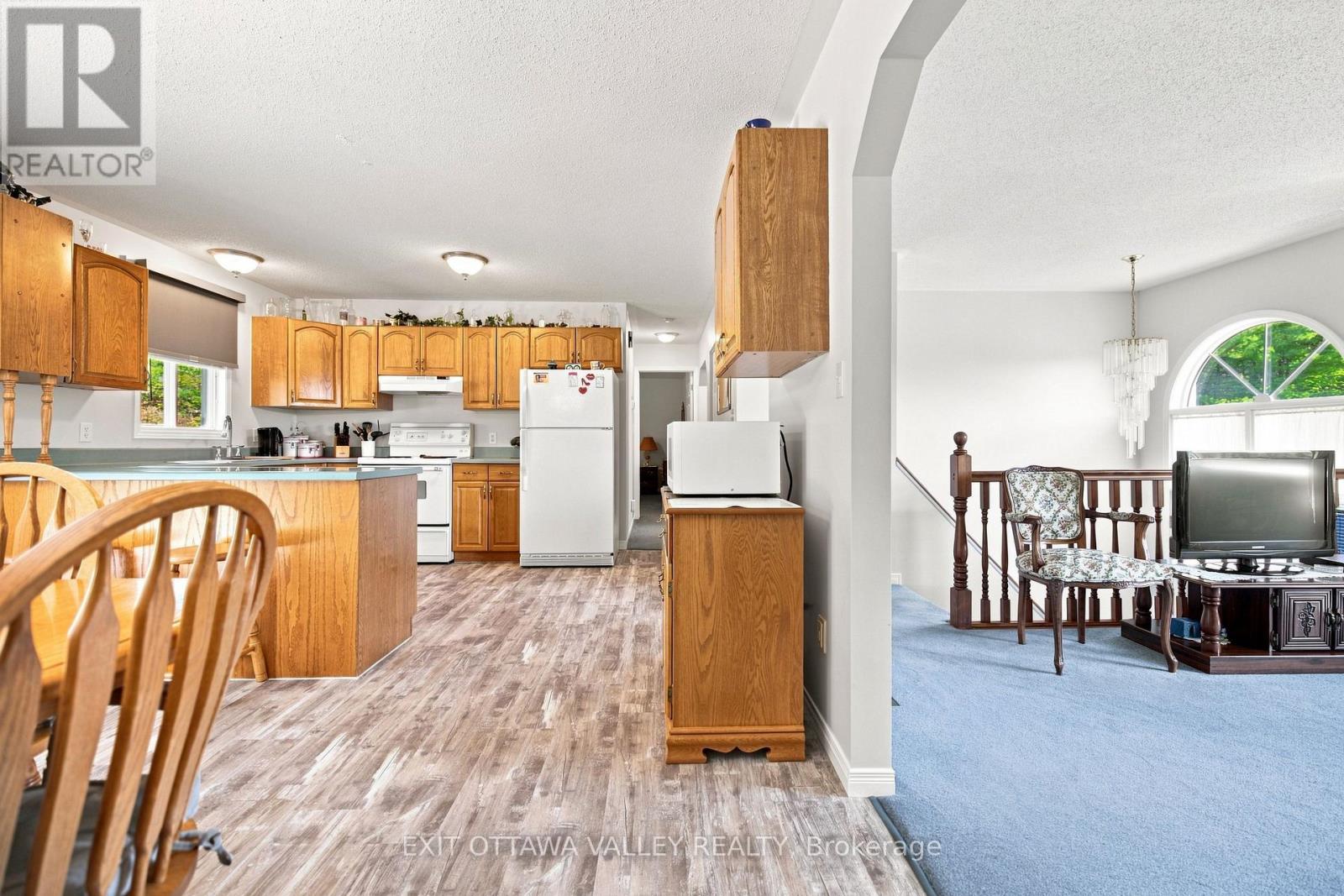 64 MACKEY CREEK ROAD - Image 12