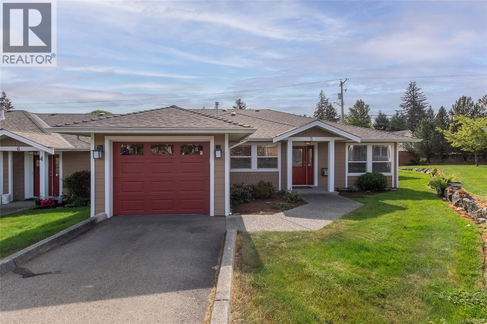 #5 3101 Herons Way - 1