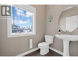 146 Canoe Crescent SW - photo 3