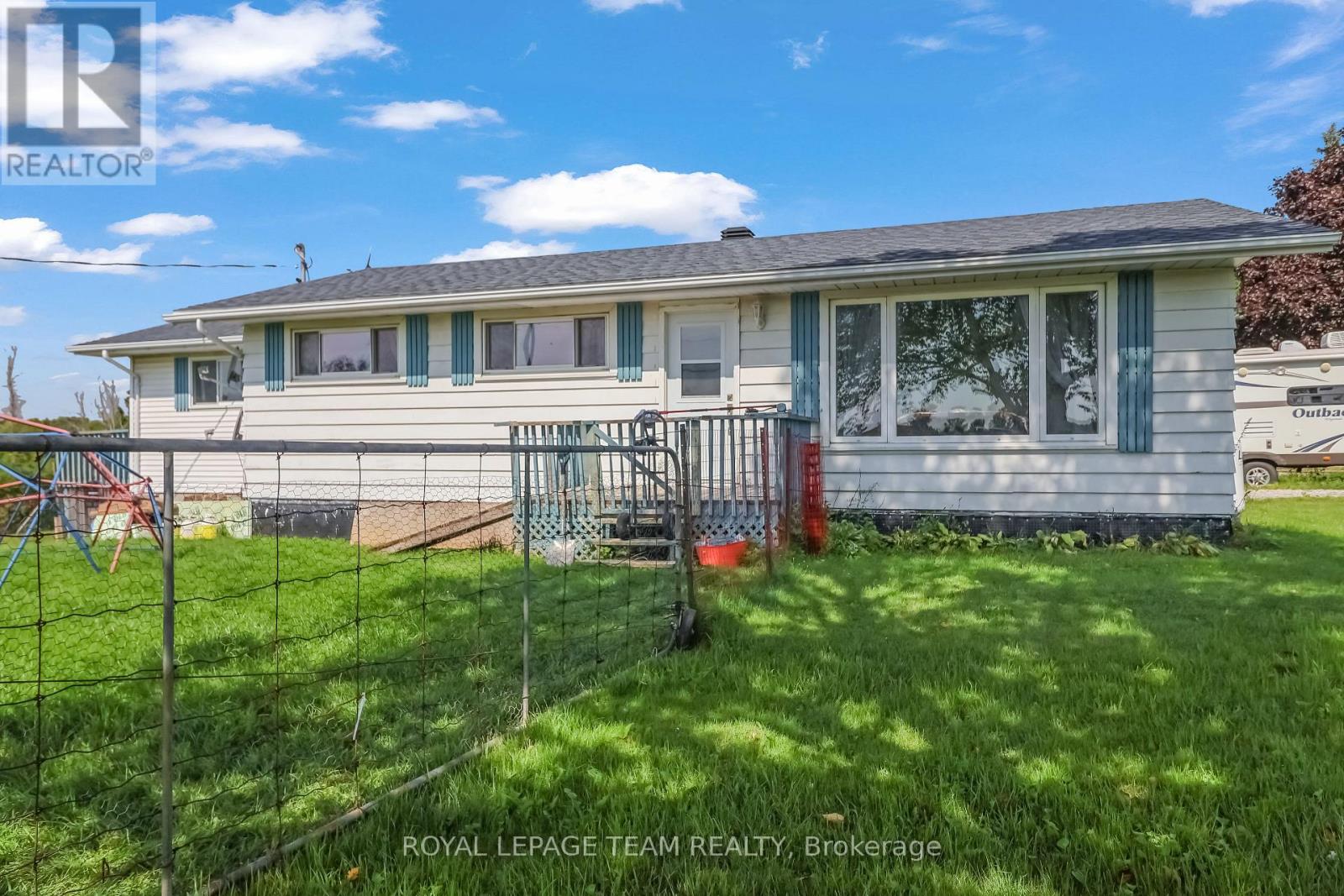 1289 ROSEDALE ROAD N - 1
