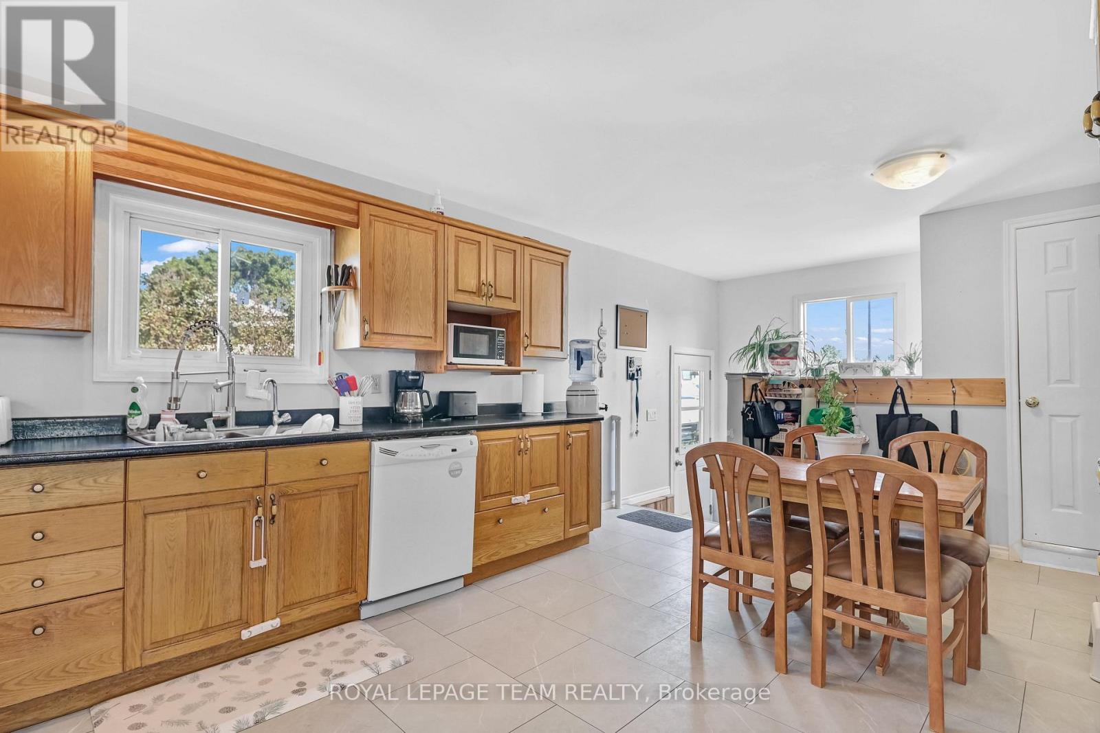 1289 ROSEDALE ROAD N - Image 10