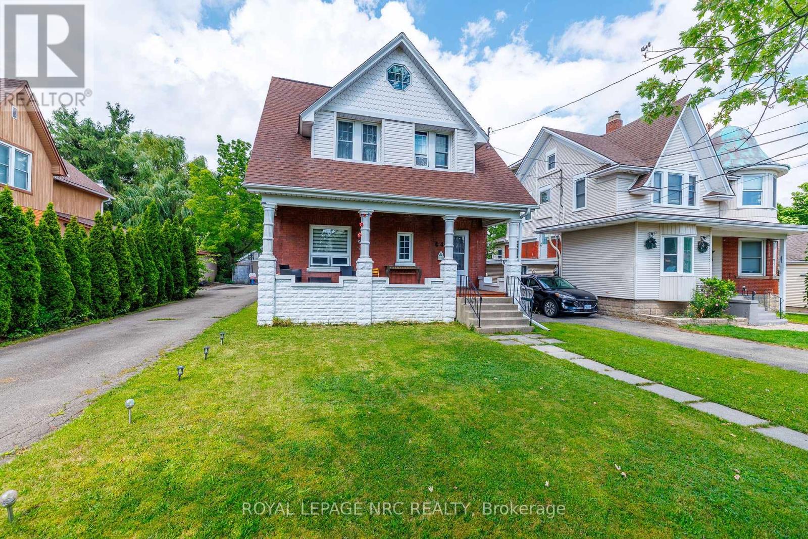 44 PHIPPS STREET - 3