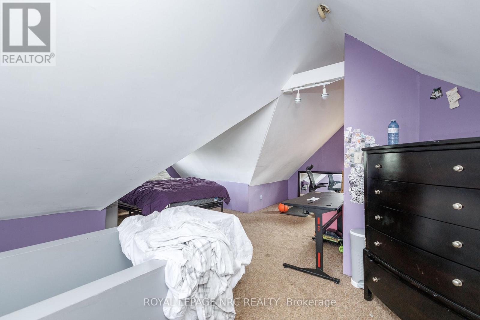 44 PHIPPS STREET - Image 30